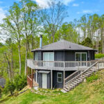 Chalet perched above Banner Elk, North Carolina with views of Grandfather Mtn