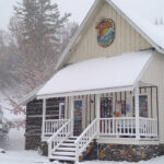 Fresh snow in Banner Elk at Edge of the World snowboards